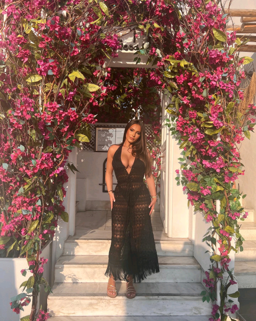 100000795142396df943b55a7b