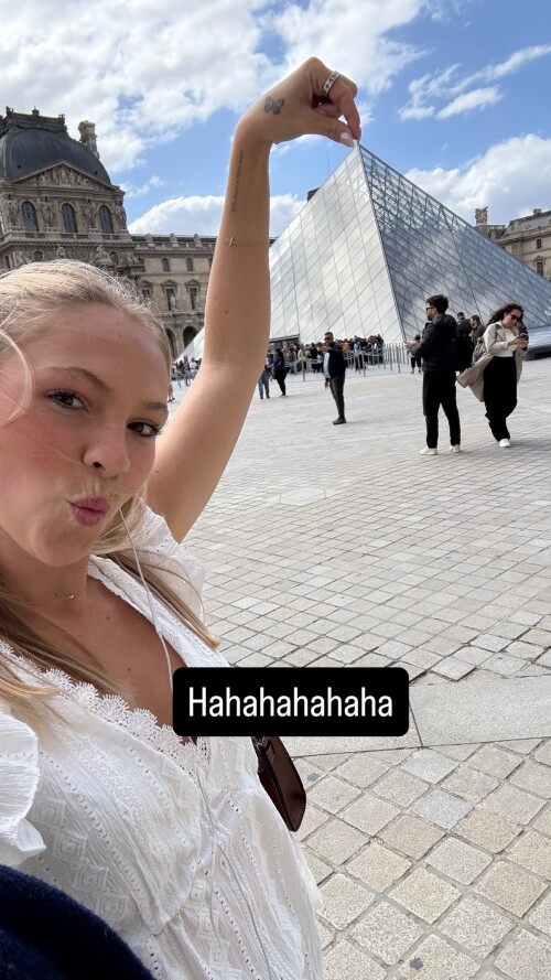 10000079740b73b9ce521167d0