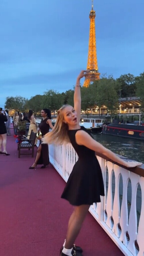 1000007980852d24bda69a0907