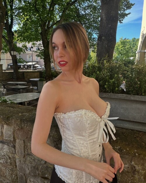 10000079893a76a9c60201cfb8