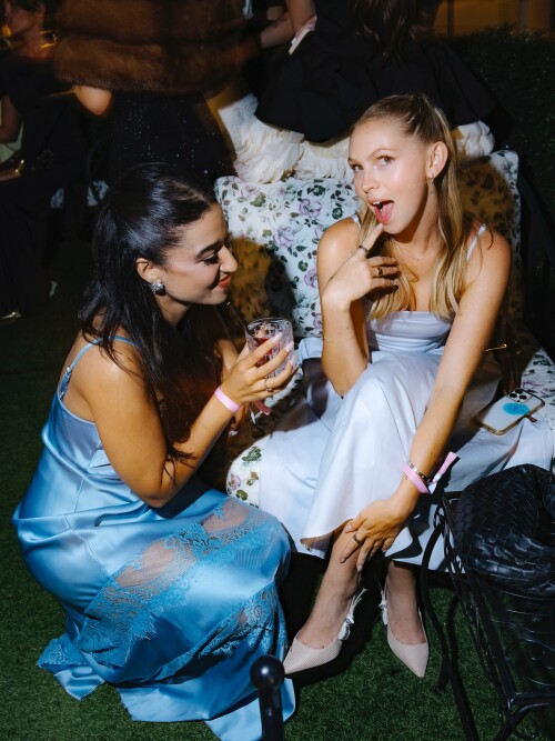 1000008036b61e658bd77d5672