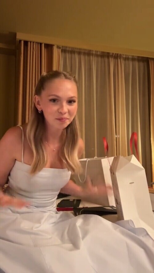 100000810025f03b56a4887d85