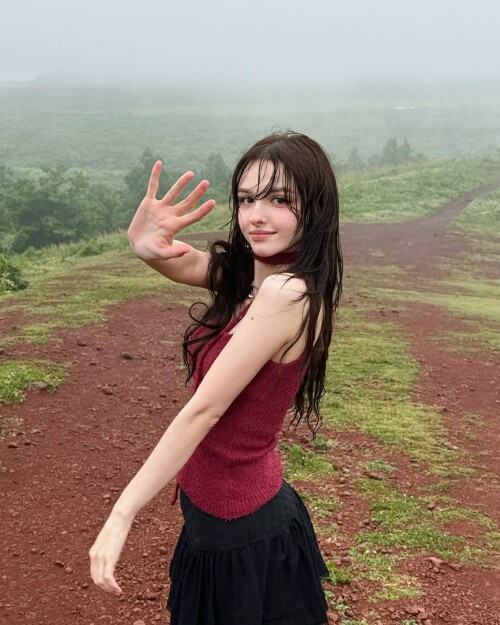 10000081953e45dff5be648133