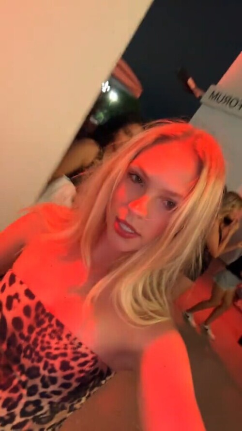 1000008204eaebf14378376054