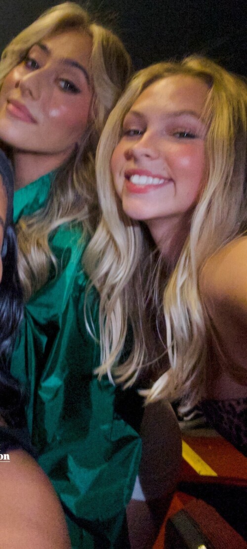 10000082212cc28eacb3e28755