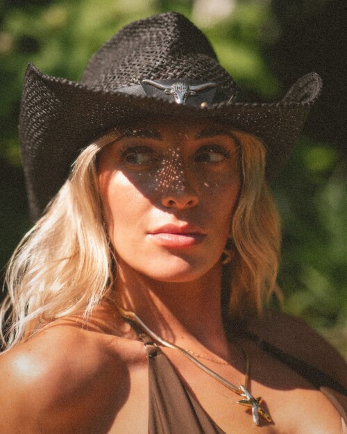 1000008433bf6bfc12bdf4c983