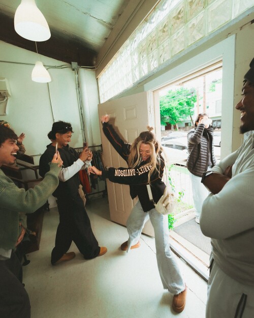 10000084736e0d49dd7024f71b