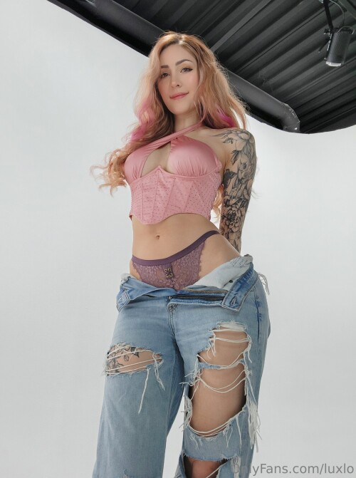 1000008624b68777838851e568