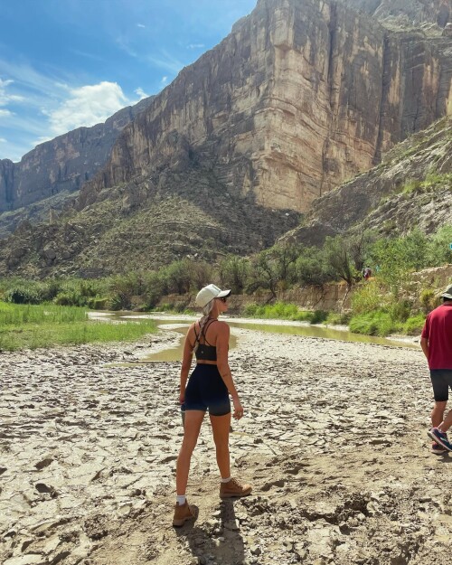 100000869343316c52cb6e4f2d