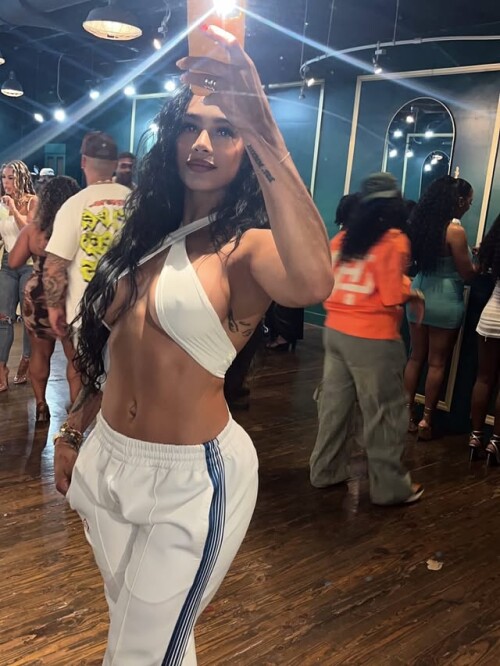 10000087388aa46655eac4ebe8