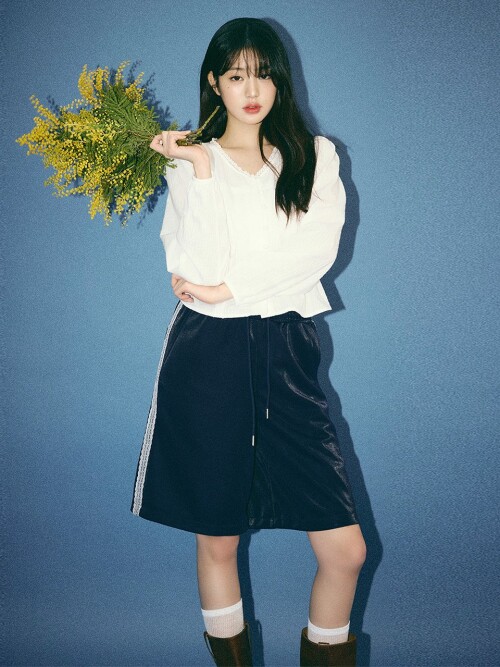 1000008871b8e9e4b8d043a319