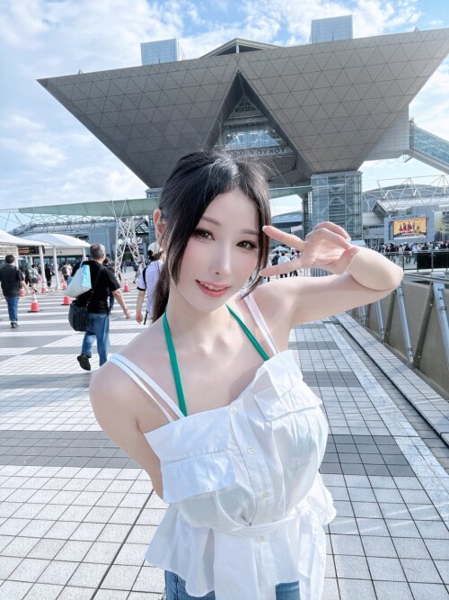 10000088926882b5cc29328f72