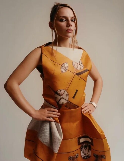 1000008991707f102292cfd4d8