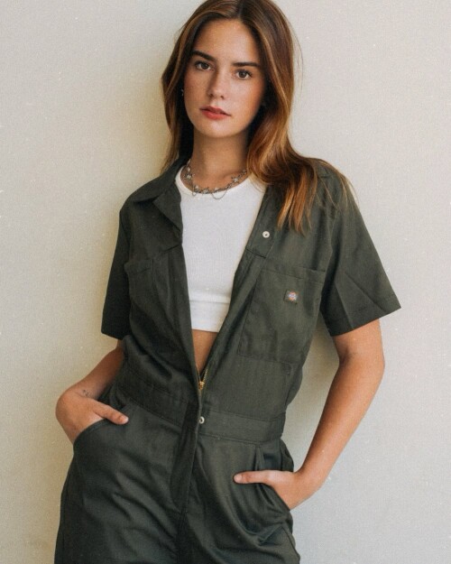 1000009273e735acd28c4be095