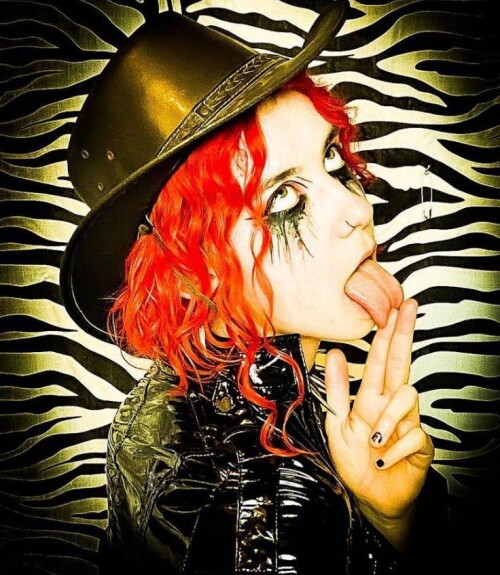 1000009368f08b3ecb26153ffa