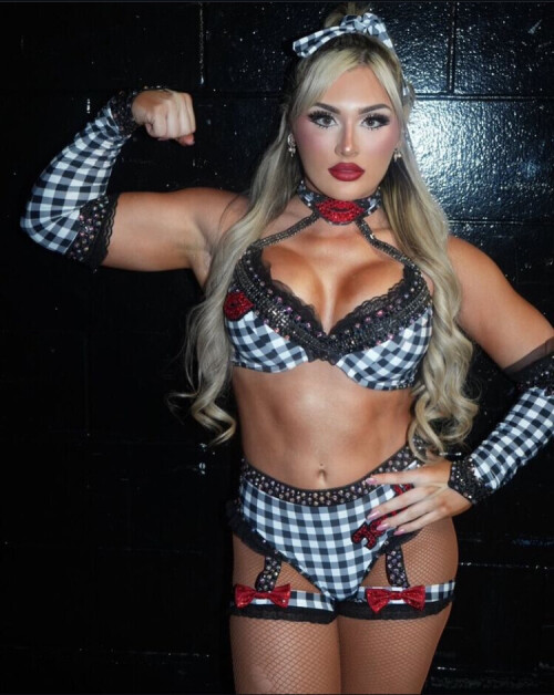 1000009562f94f4accdef79d82