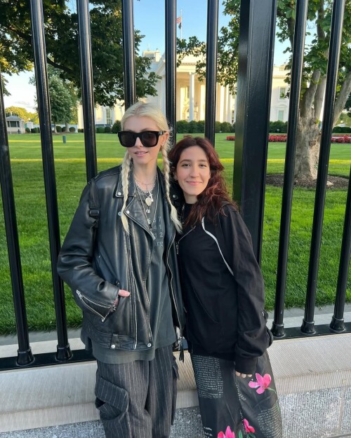 1000009744c12a38a3d233305e