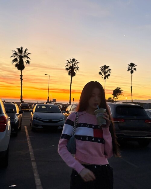 10000099421287ca4d4129dbdd