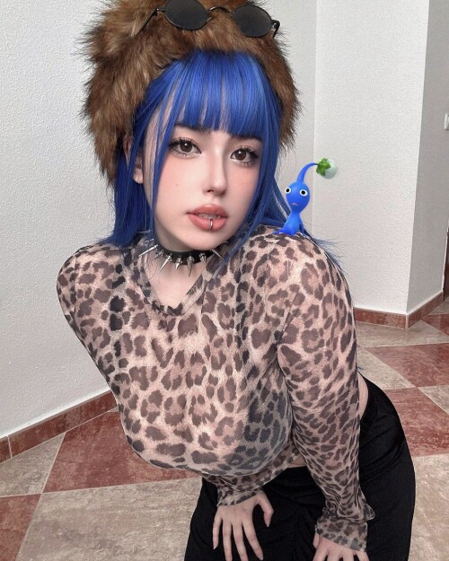 1000009953265b284685d3bafb