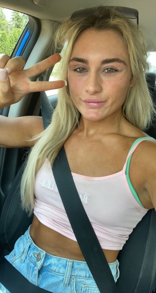 1000010435457571627fb6ea57