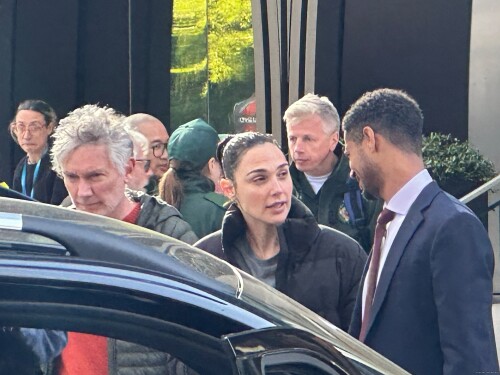 1000010560183520d476a91929