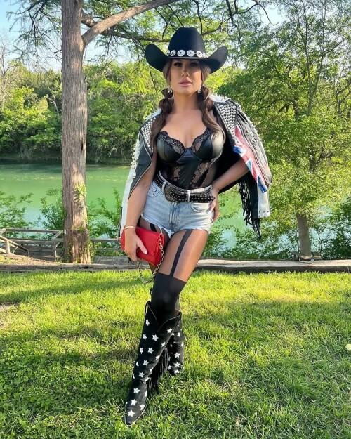 1000010687500fbd82cdc015a3