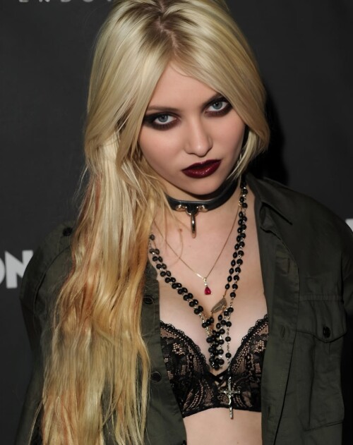 1000010780d7438e151d89de762365322d55aa1dde