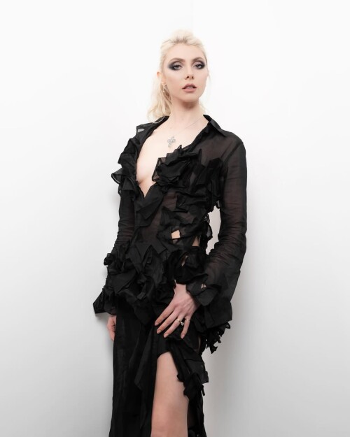 1000010783f3fa5399f06544bb6e40d242560d20ff