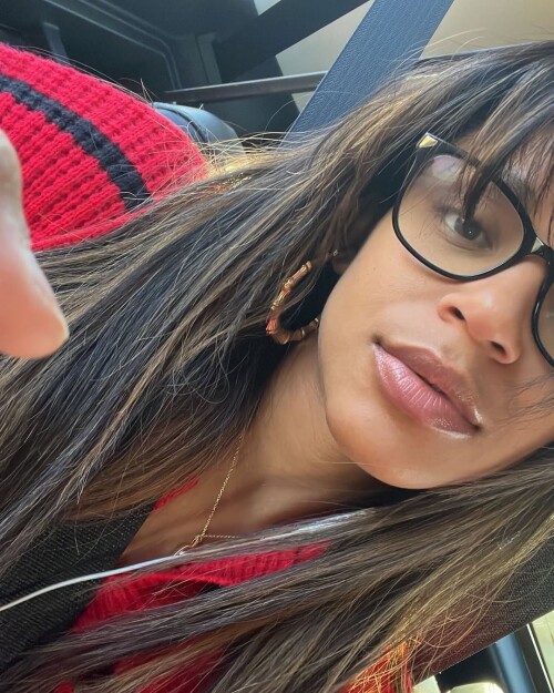 1000010818c3f2cf70924661ab