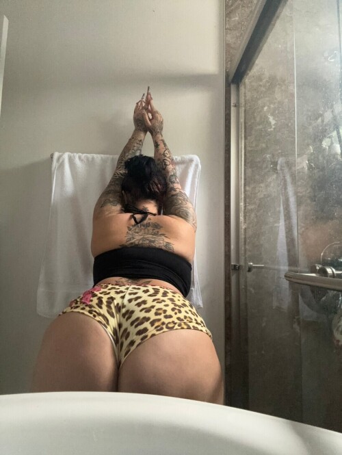 1000011048dd49d381bd424b49