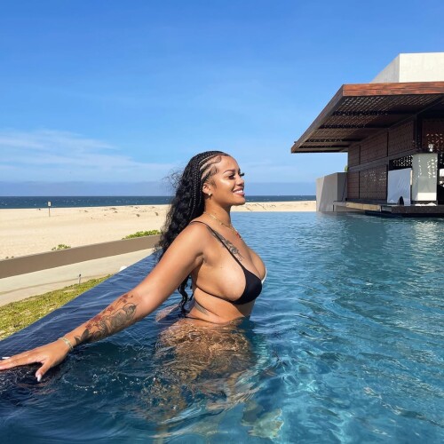 1000011132d7823806ea7d9dad