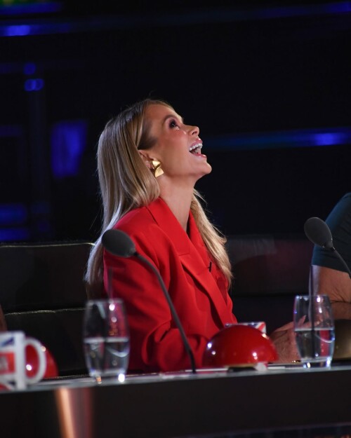 10000111722a2bda648c147eb8