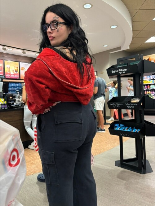 1000011296d5509f2ffc54a1b1