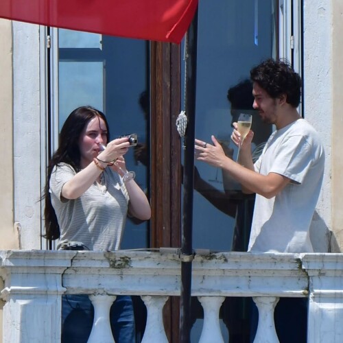 1000011515097bb1228bd8c014