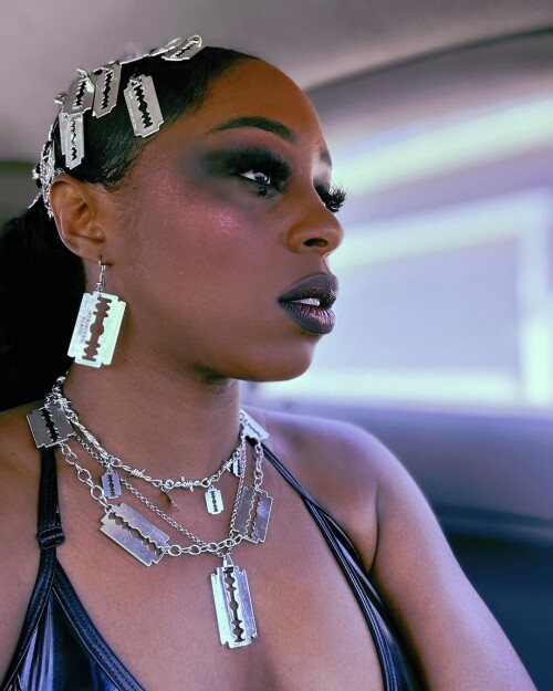 1000011611101eb189934031f6