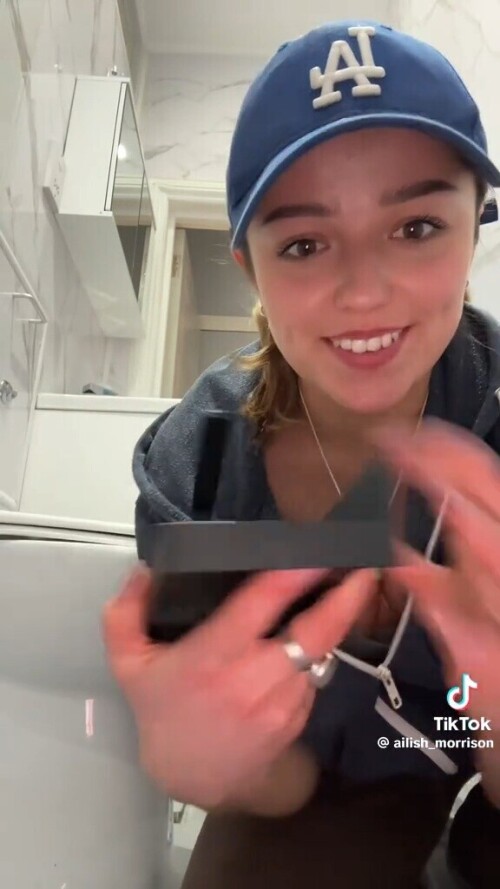 1000011642561baef91891688d