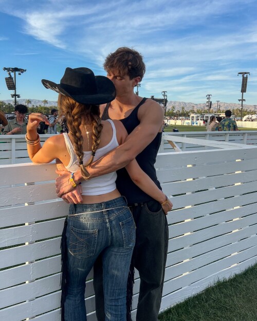 1000011714fe6b00ae990ae75e