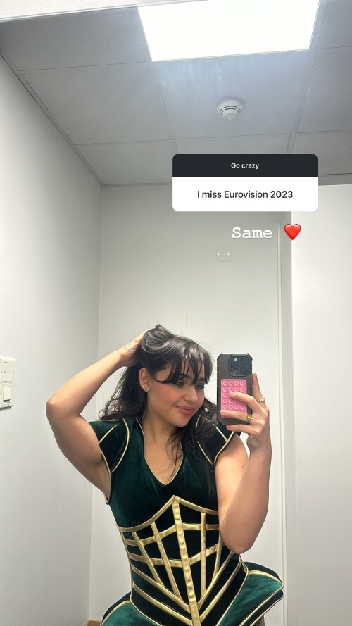 1000012356130f8a4a7857ad26