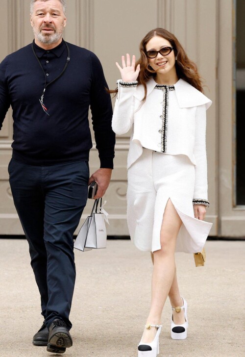 10000125059a8161163a8775dc