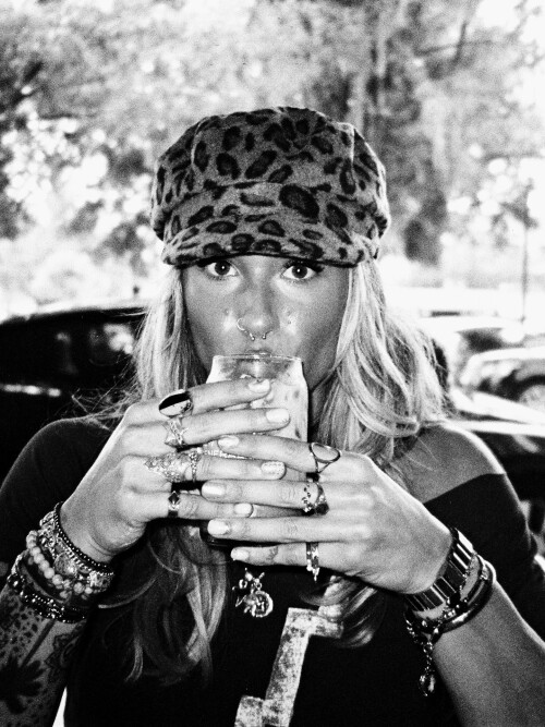 10000126809928c56b4bb1efa3