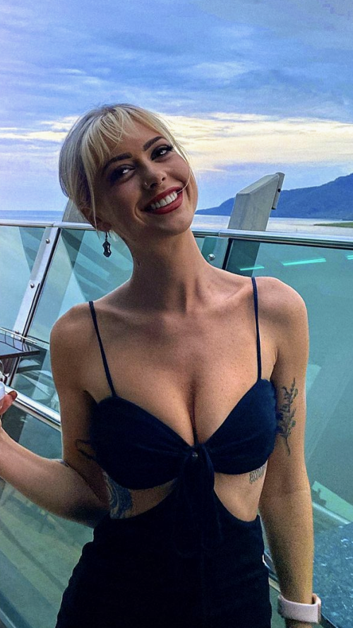 100001323684917e0b918ef16d