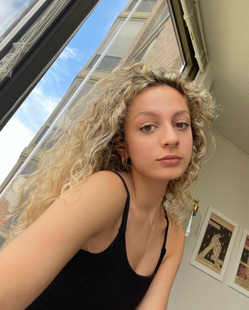 1000013253d8aaa2923894aa64