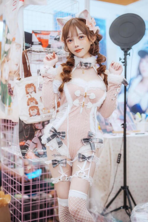 10000137028e16d536417b96ee