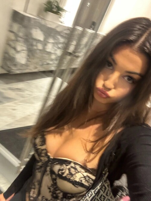 1000013722de7a99ed900149b7