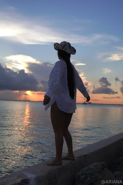 1000013757c99c07e8ca0cba48