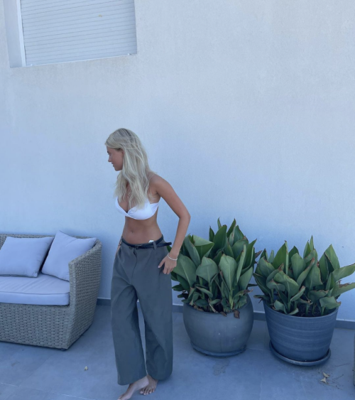 1000013897d5464dfa8f3a1be8