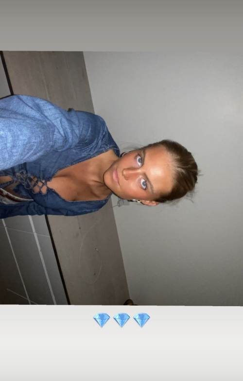 1000013899b3241d854d4a25d5