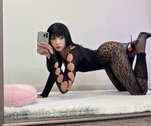 10000141334902388c67d2d081