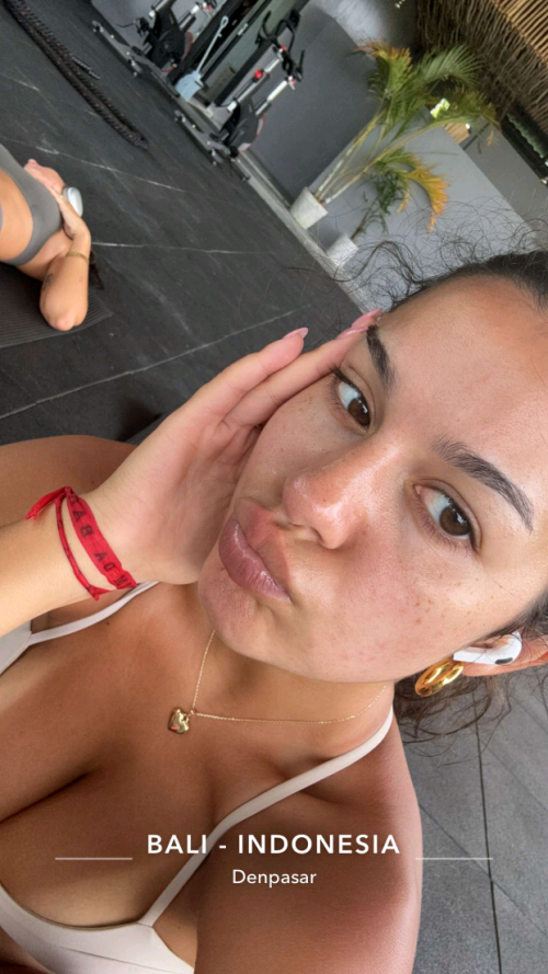 10000142893648a826b9f22be2