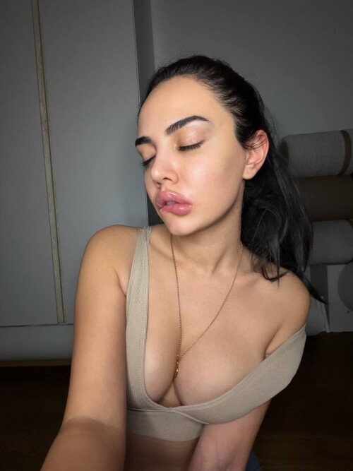 100001481134fb7b636a5d0895